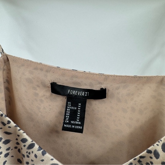 Forever 21 Satin Cropped Adjustable Tie Strap Tank Top Size Medium - Picture 4 of 6